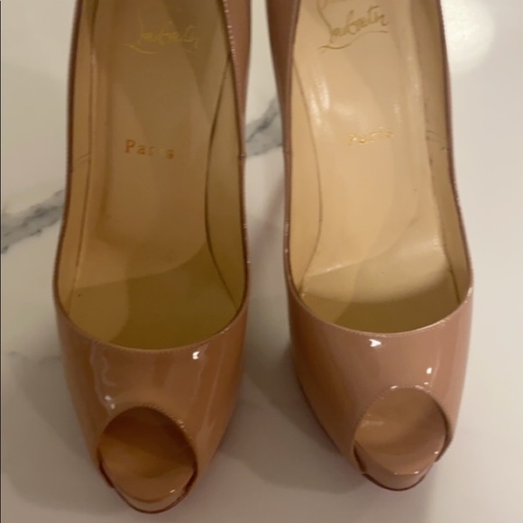 Louboutin shoes - Picture 7 of 7